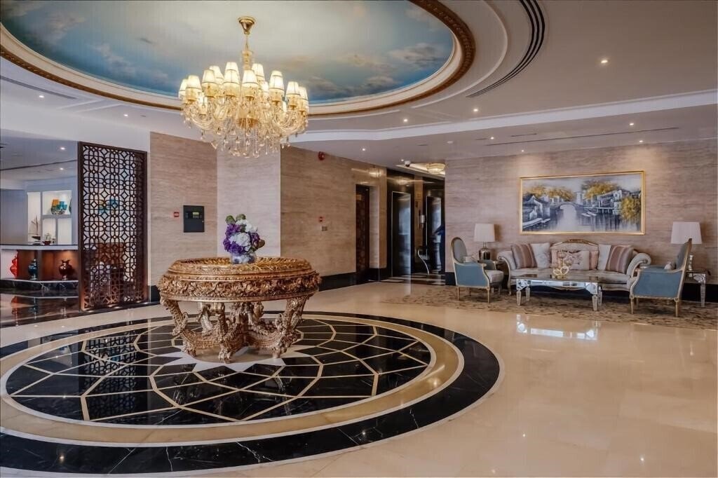 Готель Crystal Plaza Al Majaz 4*