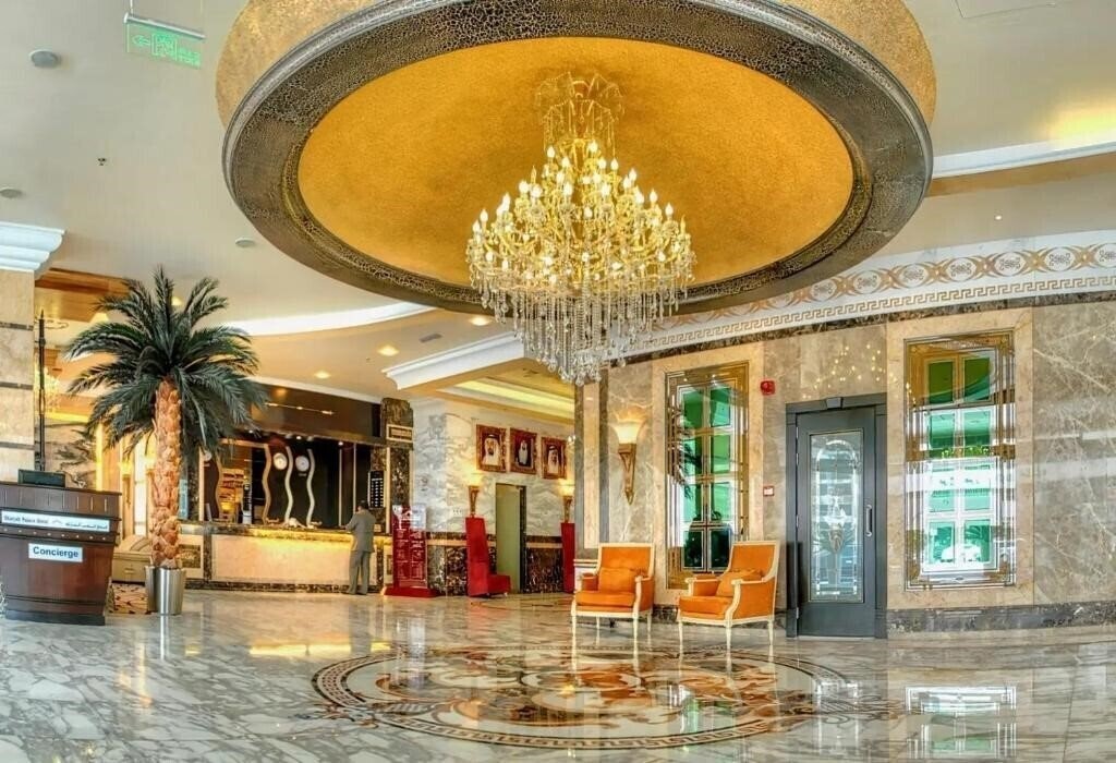 Готель Sharjah Palace 4*