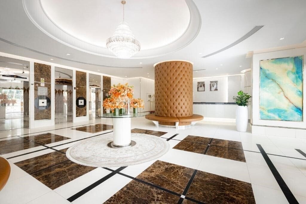 Фотография Golden Sands Hotel & Residences (ex. Golden Sands Hotel Sharjah, Ramada Hotel & Suites Sharjah) 4*