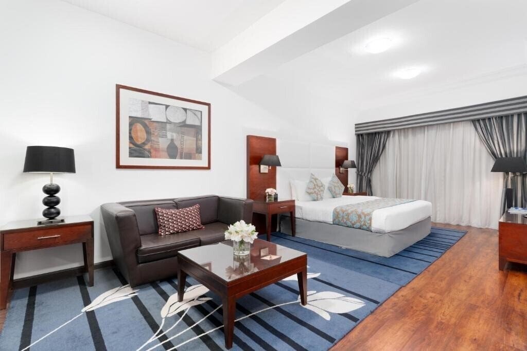 Зображення Golden Sands Hotel & Residences 4*