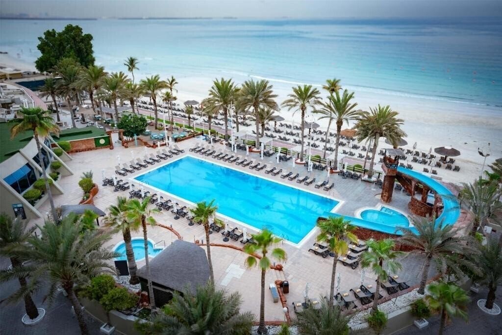 Готель Occidental Sharjah Grand Hotel 4*