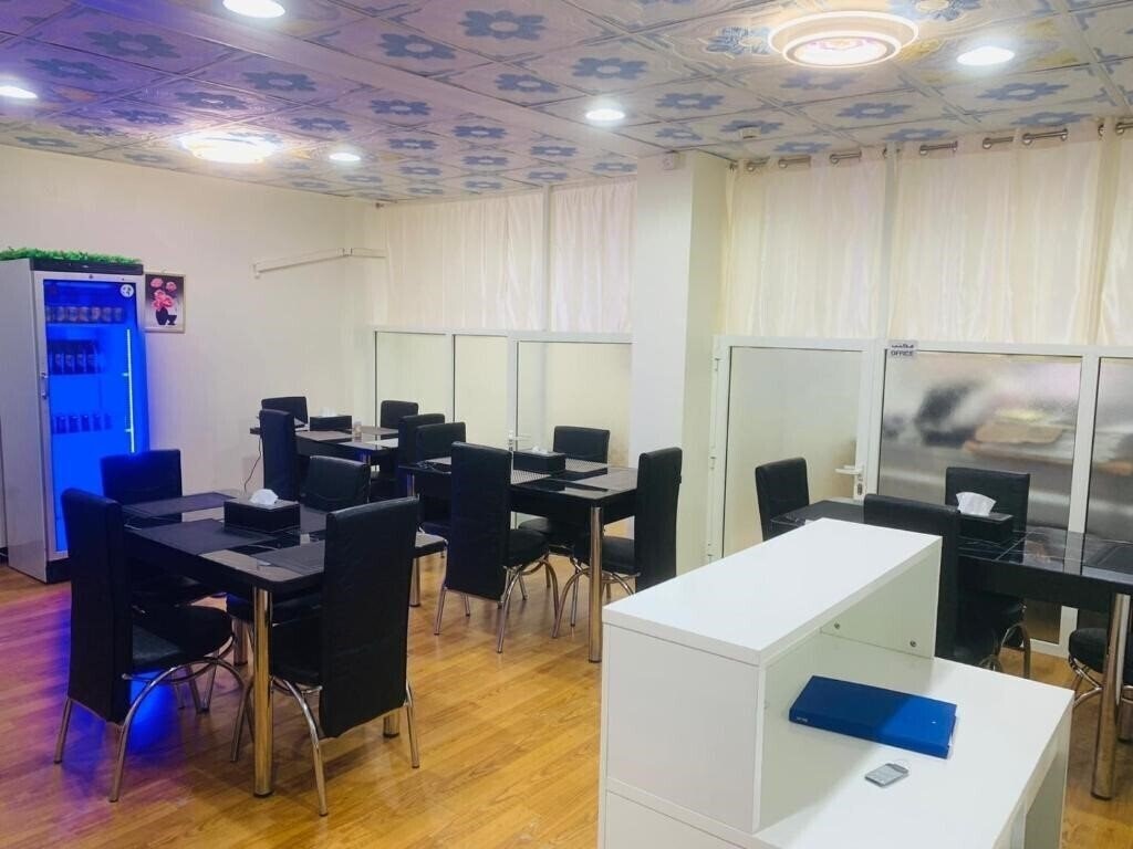 Картинка Oyo 271 Parasol Hotel 2*