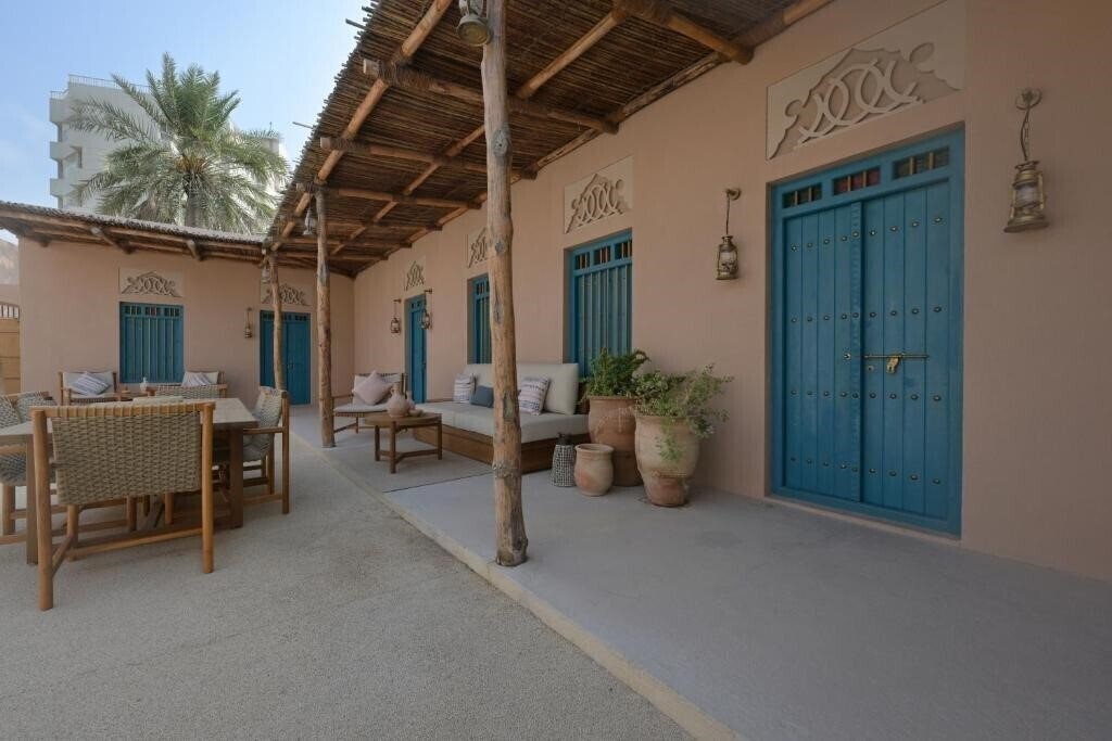 Картинка Al Rayaheen Retreat by Sharjah Collection 4*