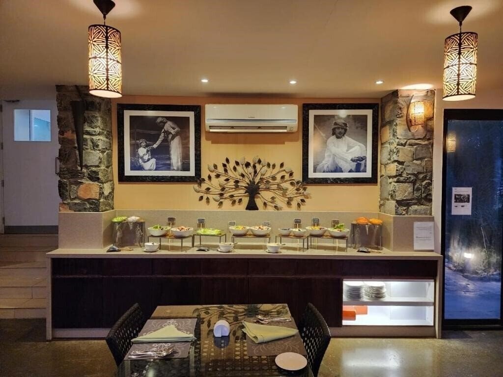 Картинка The View Hotel 3*