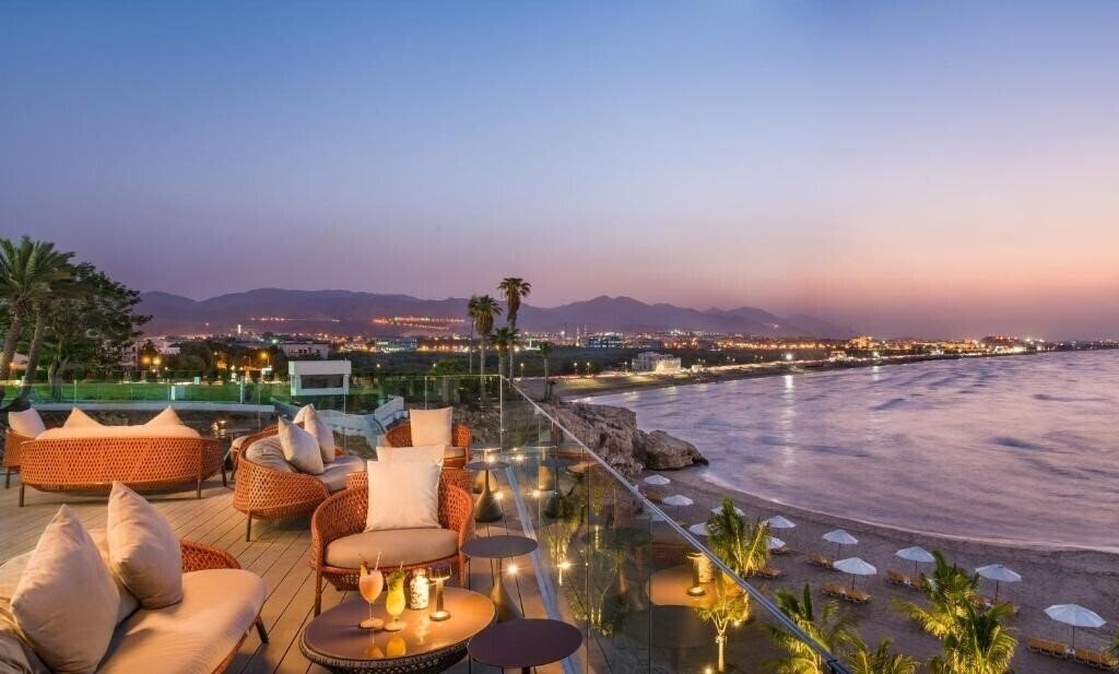 Фотография Crowne Plaza Hotel Muscat 4*