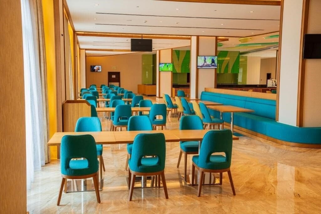 Фотографія Tulip Inn Hotel Majan 4*