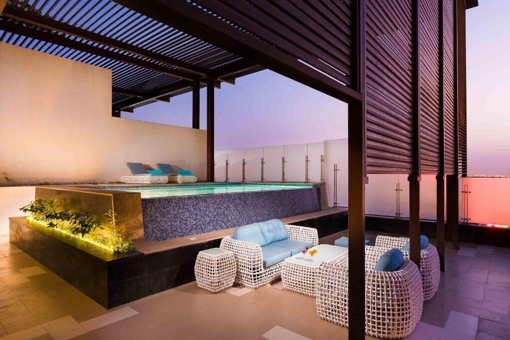 Отель Grand Millennium Oman 5*