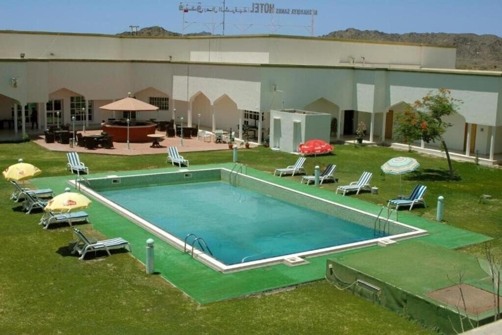 Отель OYO 142 Al Sharqiya Sands Hotel (ex. al sharqiya sands hotel) 3*