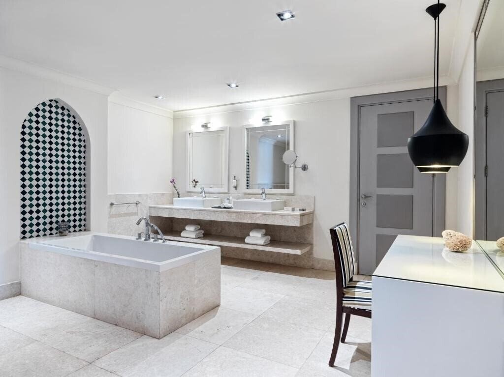 Фотография Juweira Boutique Hotel 4*