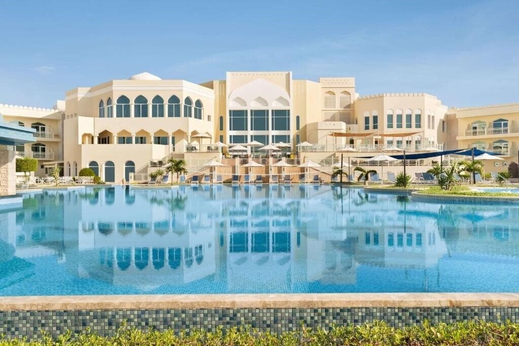 Готель Wyndham Garden Salalah Mirbat Resort 5*