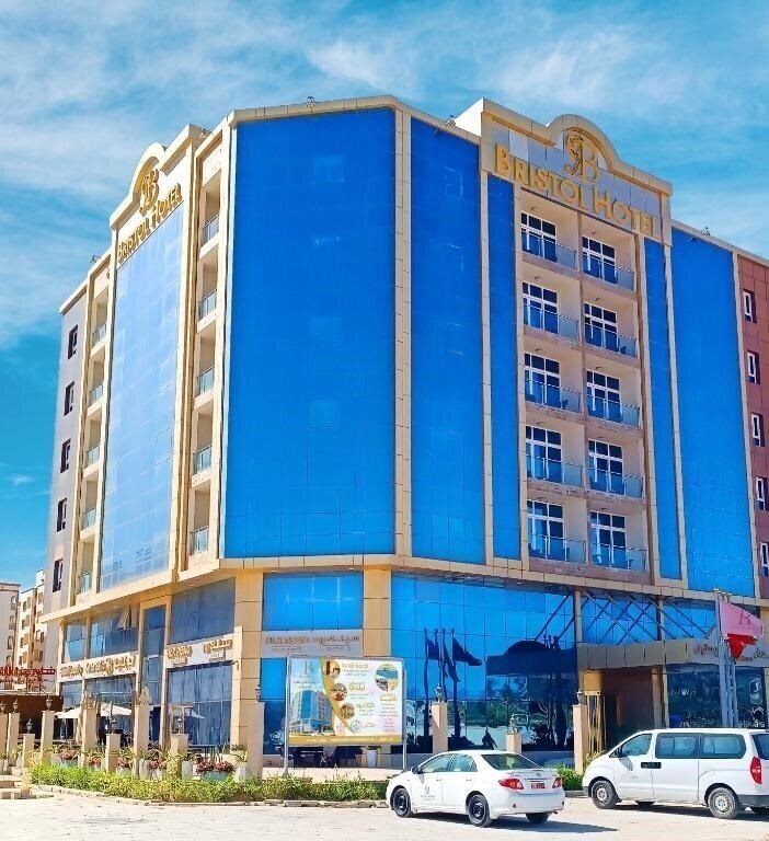 Готель Bristol Hotel 3*