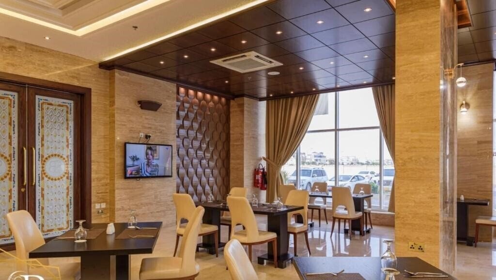Картинка Bristol Hotel 3*