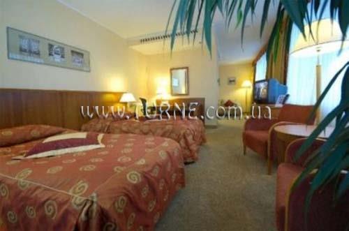 Готель Qubus Prestige 4*