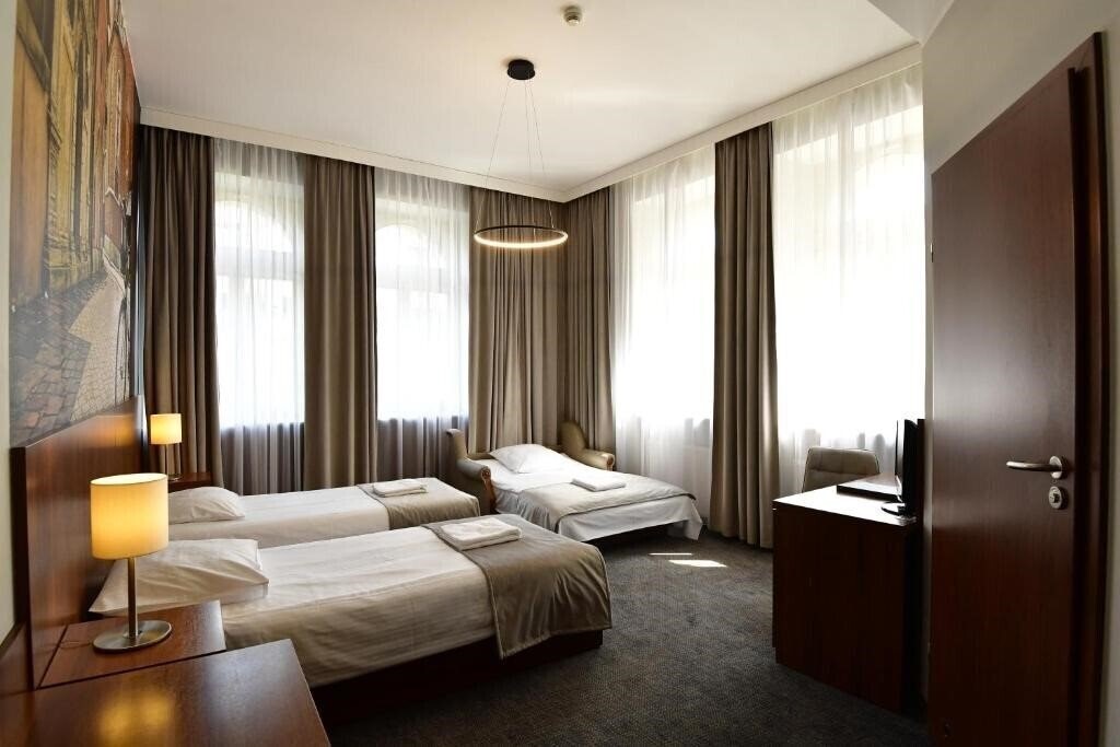 Изображение Alexander II 3*