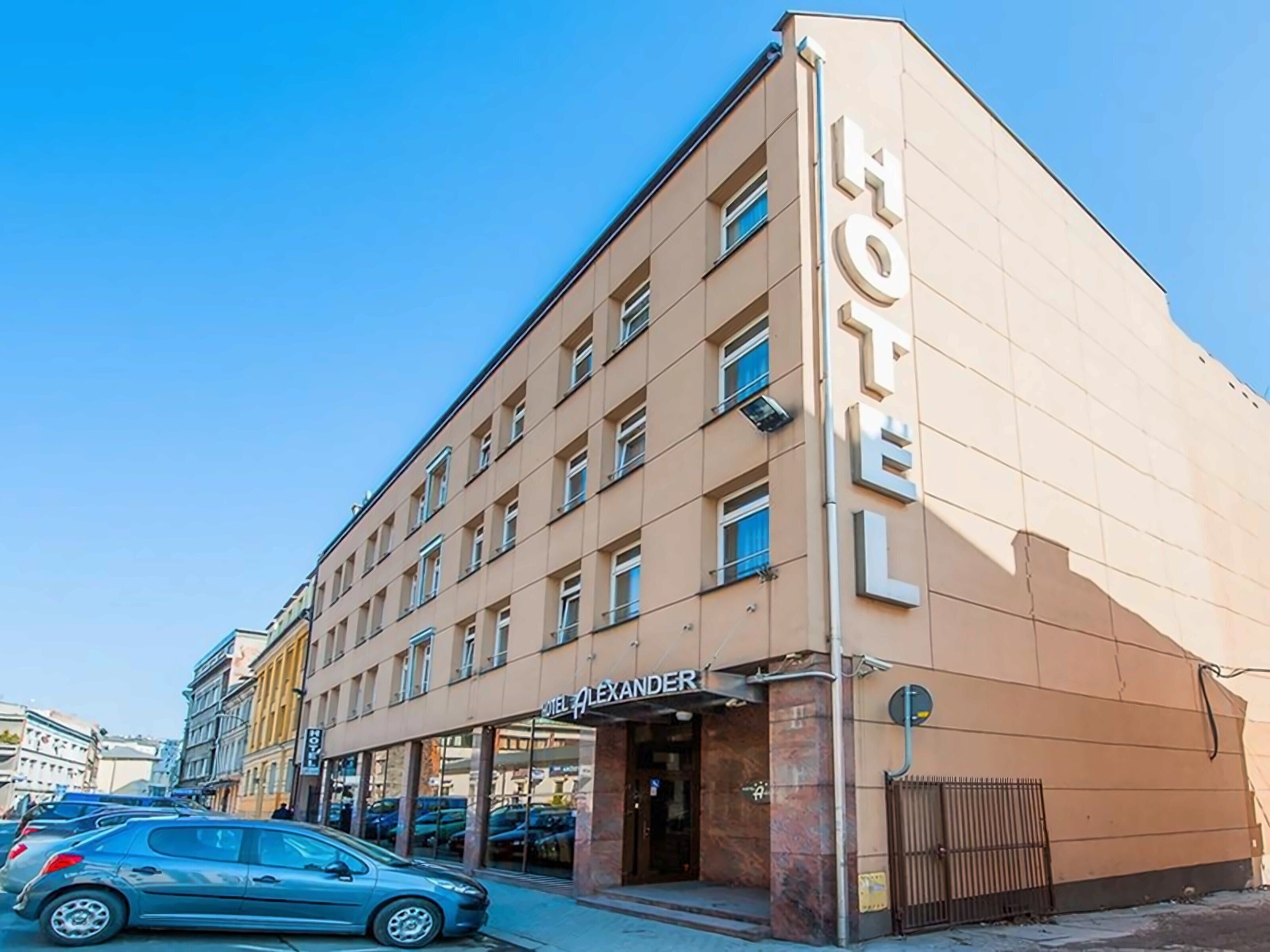 Готель Alexander 3*