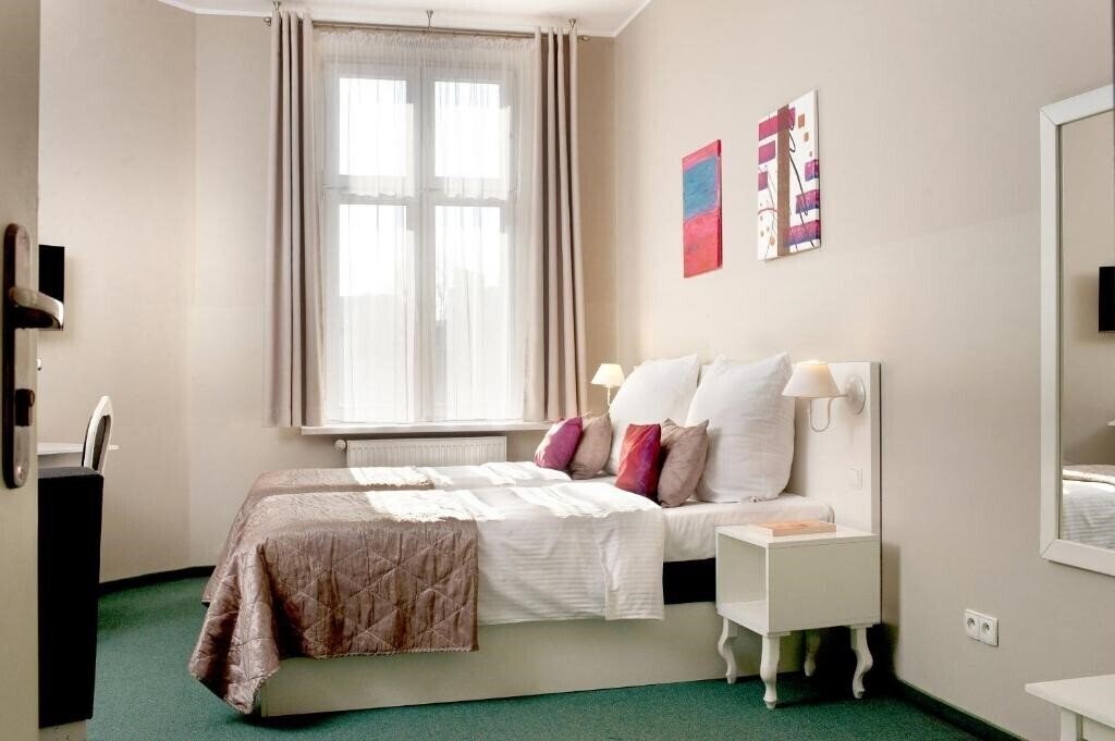 Отель Aparthotel Leone 3*