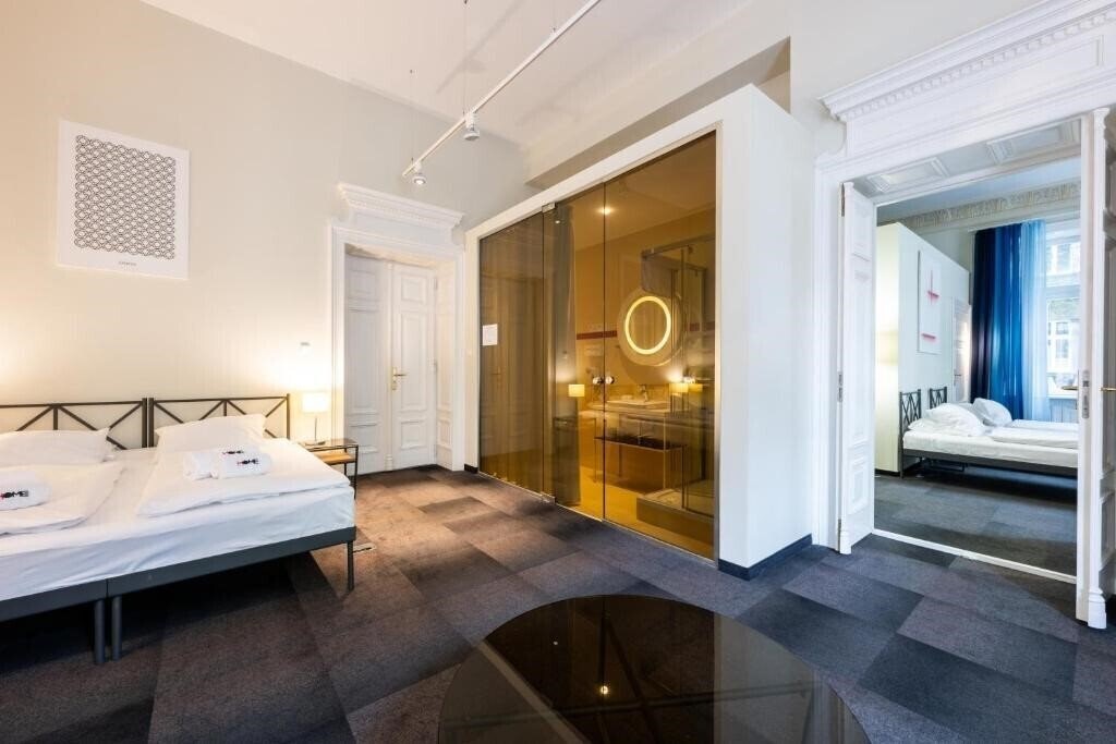 Фото Home Hotel 4*