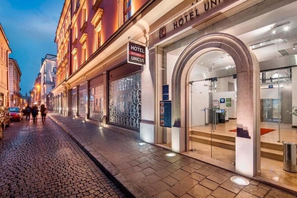 Отель Unicus Hotel 4*