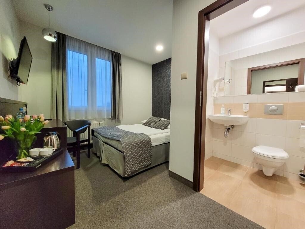 Фотографія Hotel Fero Express 3*