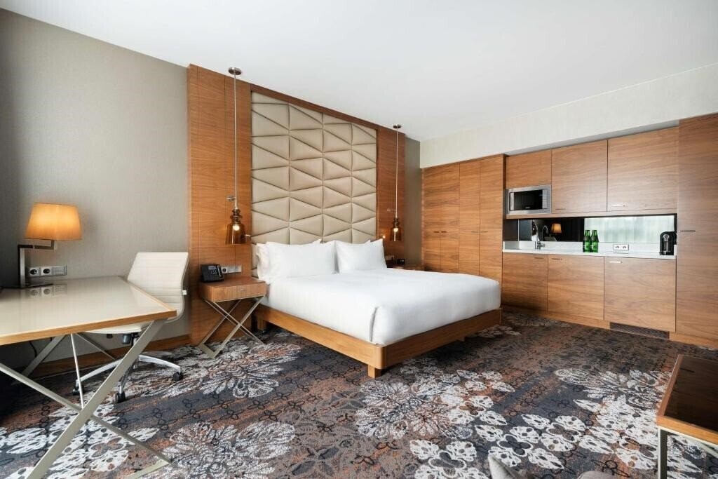 Фото Double Tree By Hilton Krakow 4*