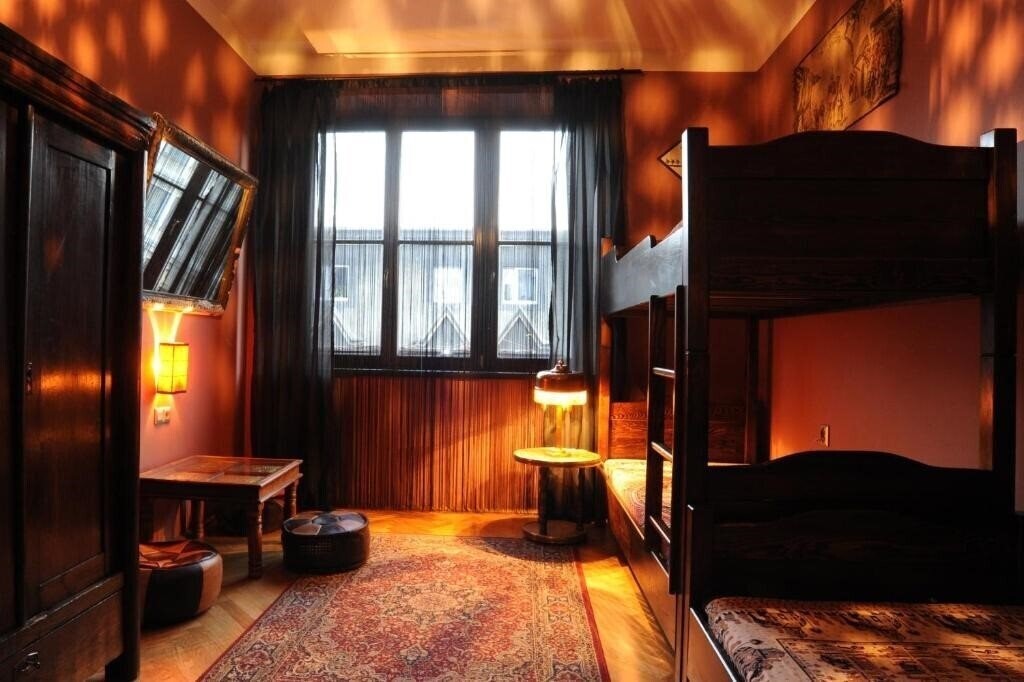 Отель Deco Hostel 2*