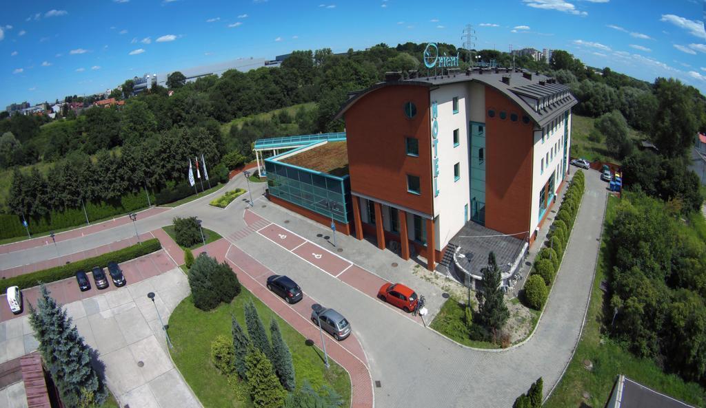 Отель Orient Hotel 4*