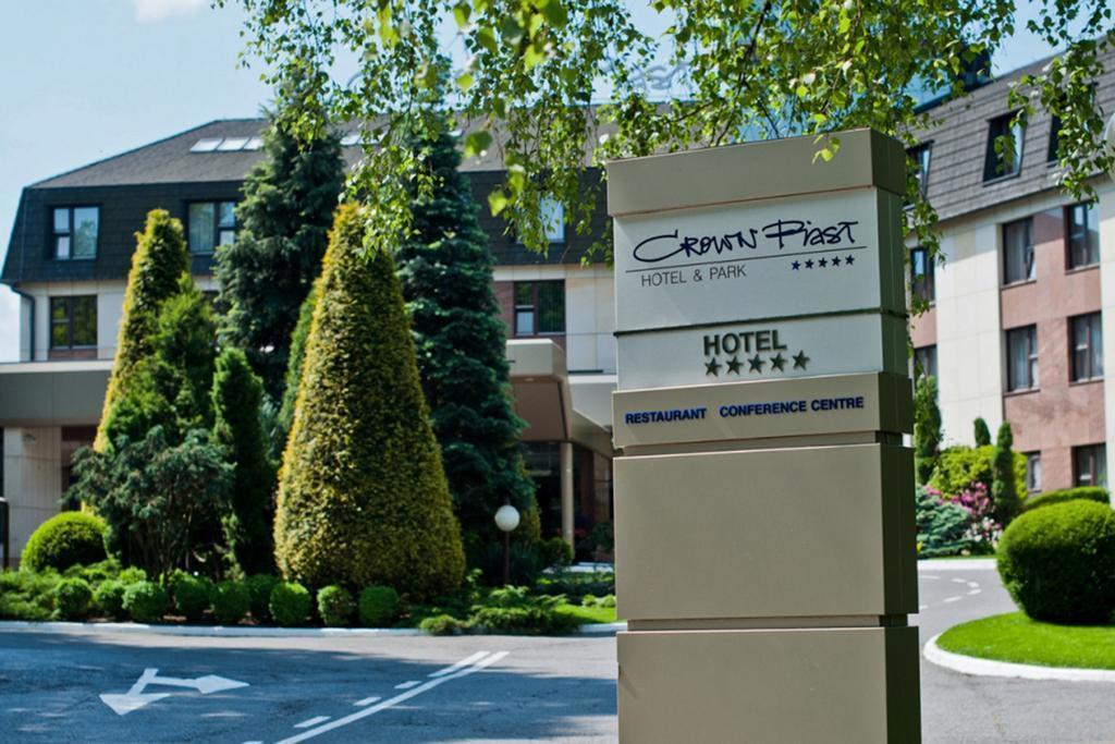 Готель Crown Piast 5*