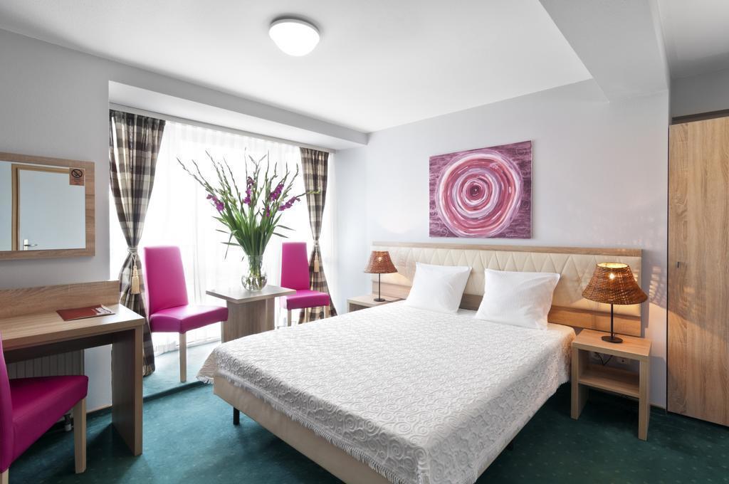 Отель Petrus 3*