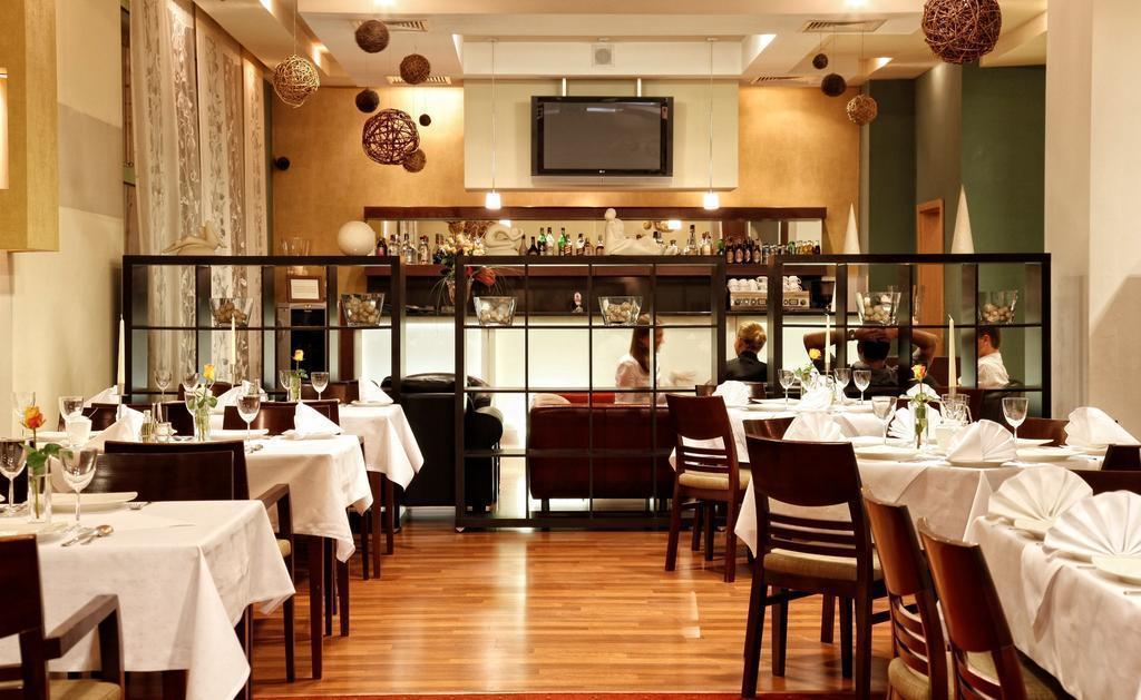 Фотографія Apis 3*