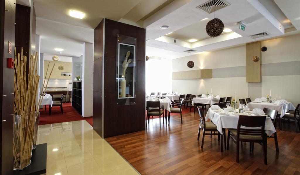 Картинка Apis 3*