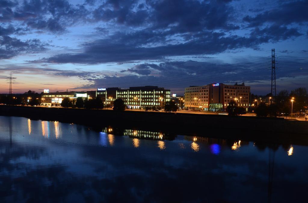 Фотографія Galaxy 4*