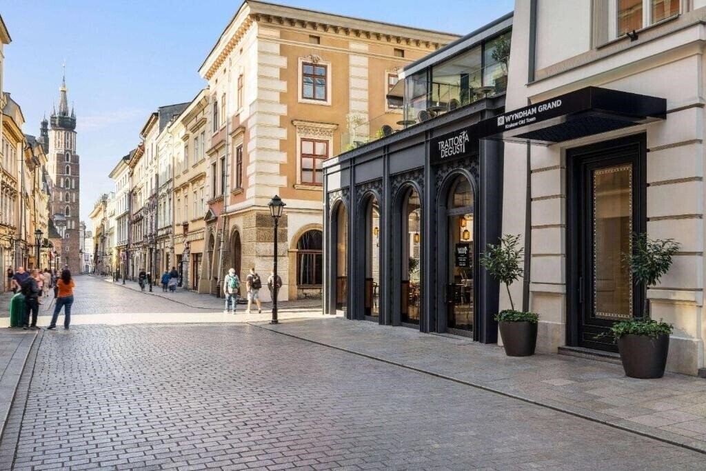 Фото Wyndham Grand Krakow Old Town 5*