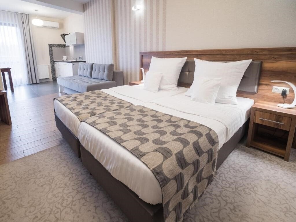 Изображение Hotel Miodowa 3*