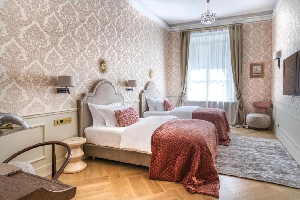 Фотографія Hotel Unicus Palace Old Town 5*