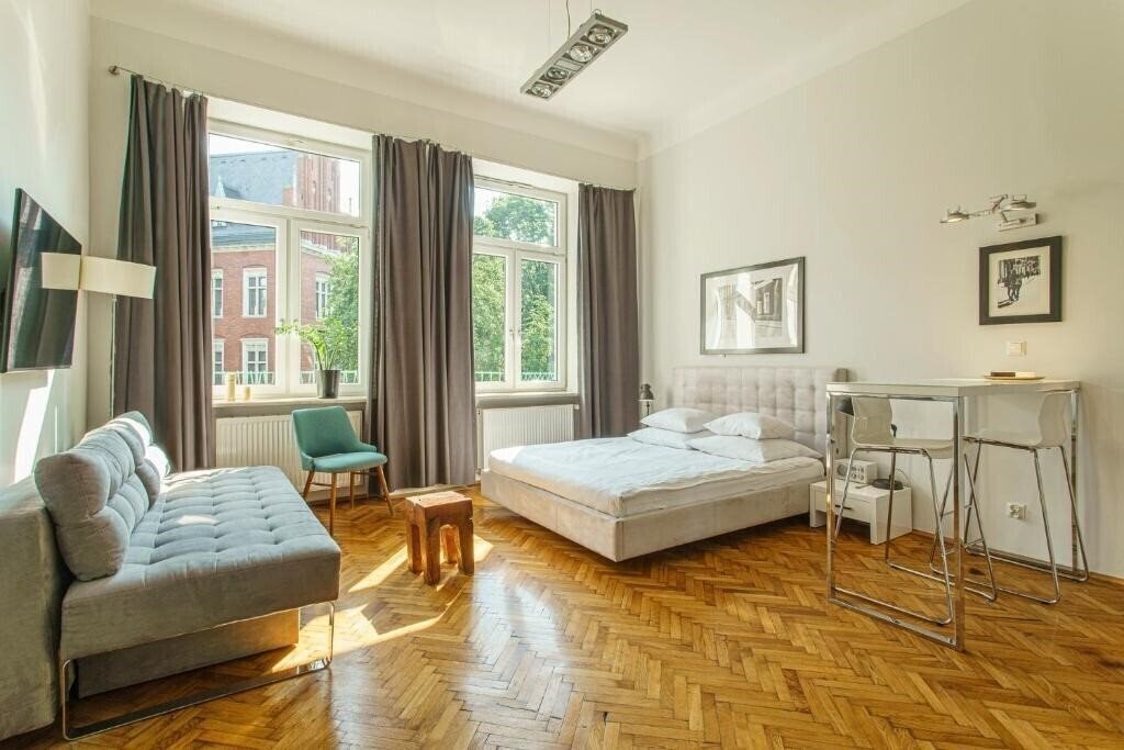 Готель Novum House 4*