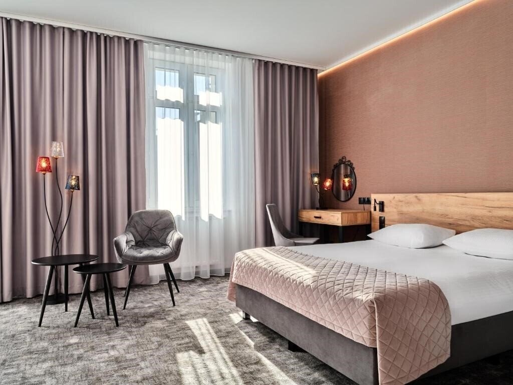 Фото 1891 Garni Hotel 4*