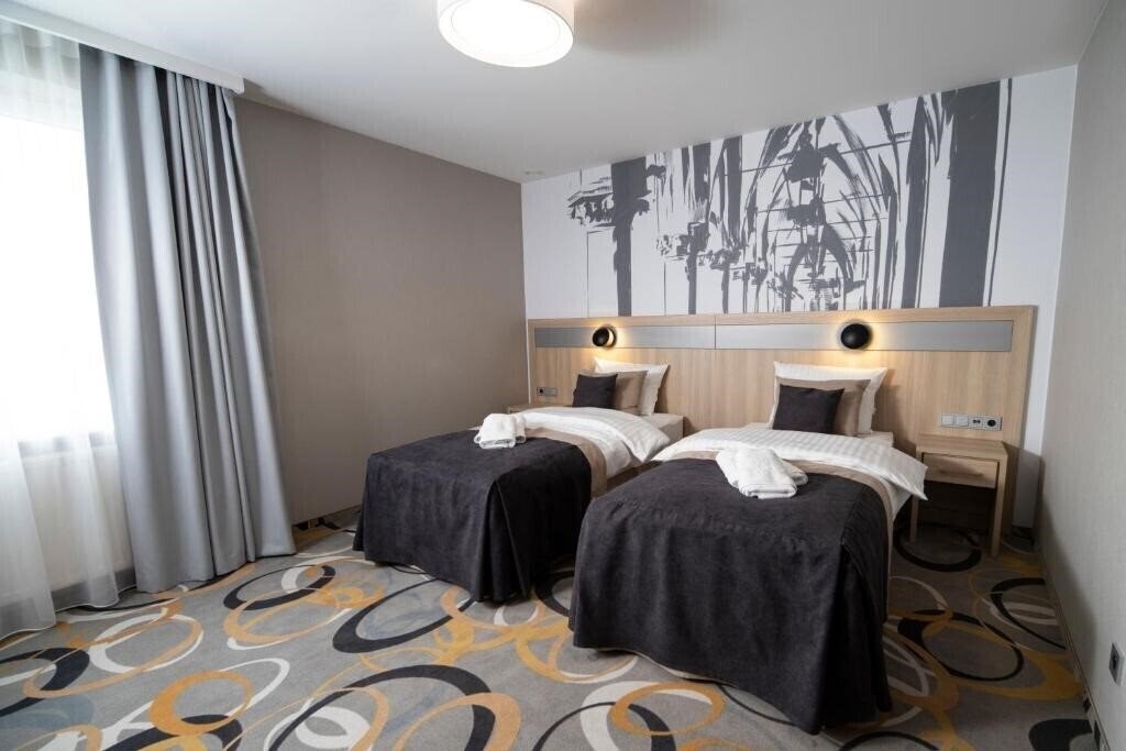 Отель Hotel Krowodrza Krakow 4*