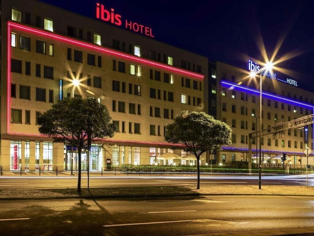 Готель Ibis Budget Hotel 1*