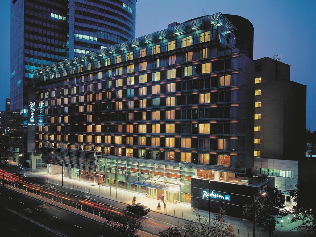 Отель Radisson Blu Centrum 5*