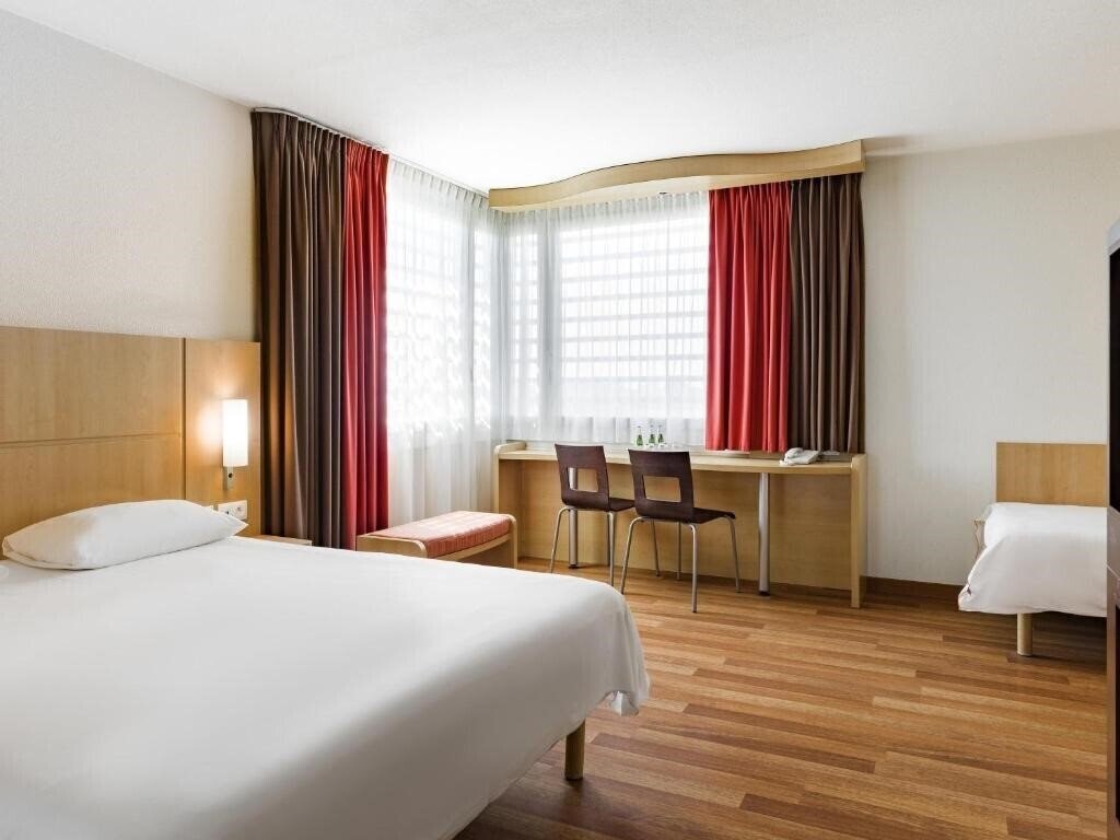 Зображення Ibis Warszawa Reduta 2*