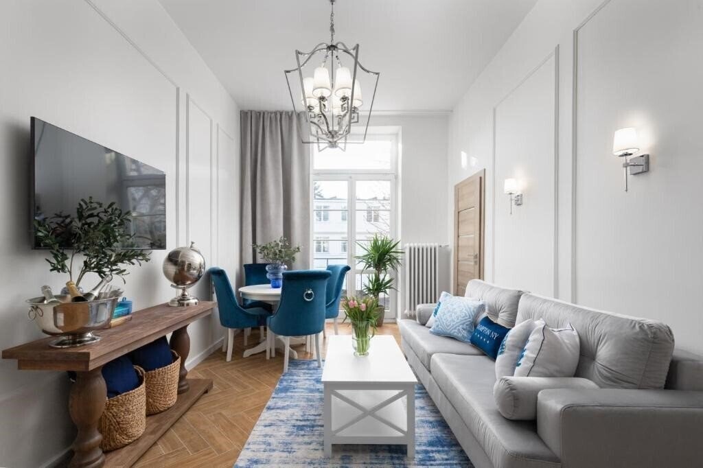 Готель Old Town Apartments 3*
