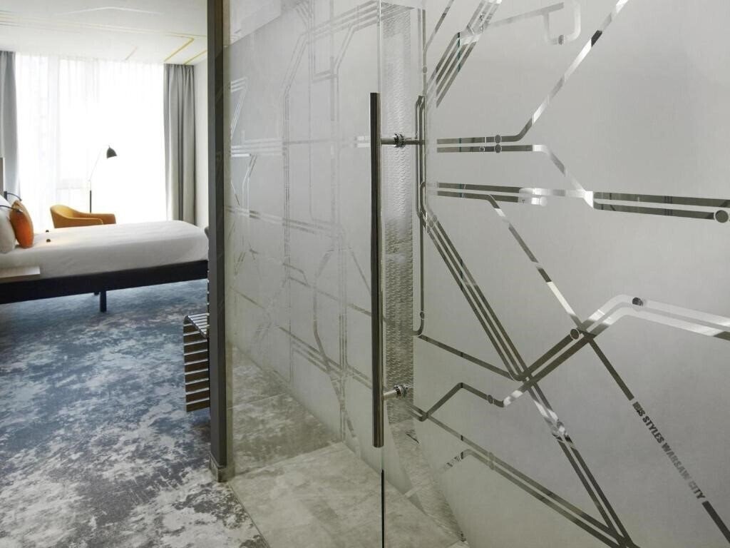 Фото Ibis Styles Warszawa City 3*