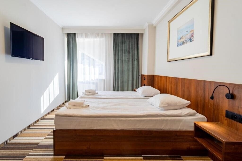 Отель Hotel Hit 2*