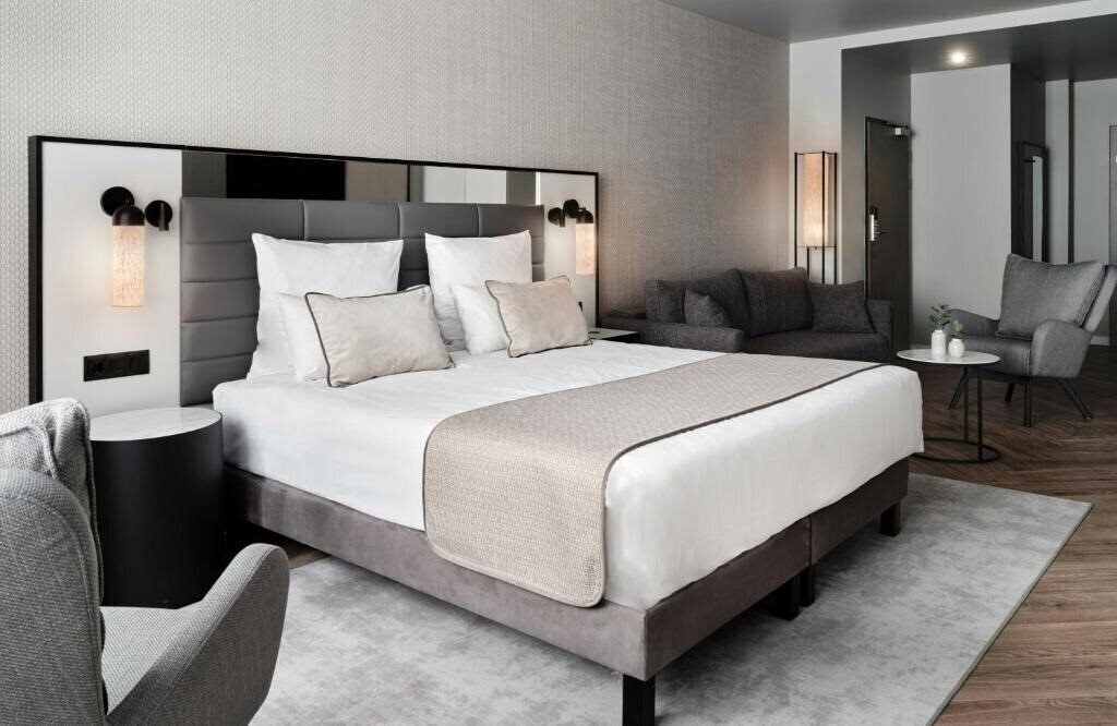 Фото Leonardo Royal Hotel Warsaw 4*
