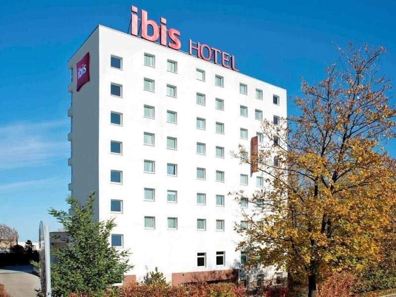 Готель Ibis Ostrobramska 3*