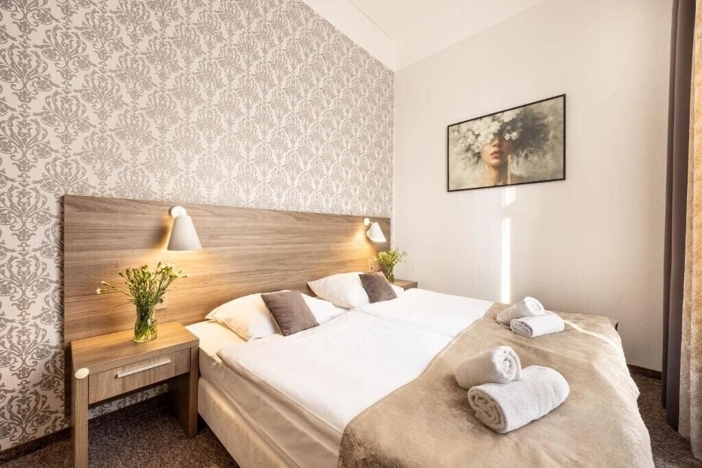 Фото Polonia Hotel 3*