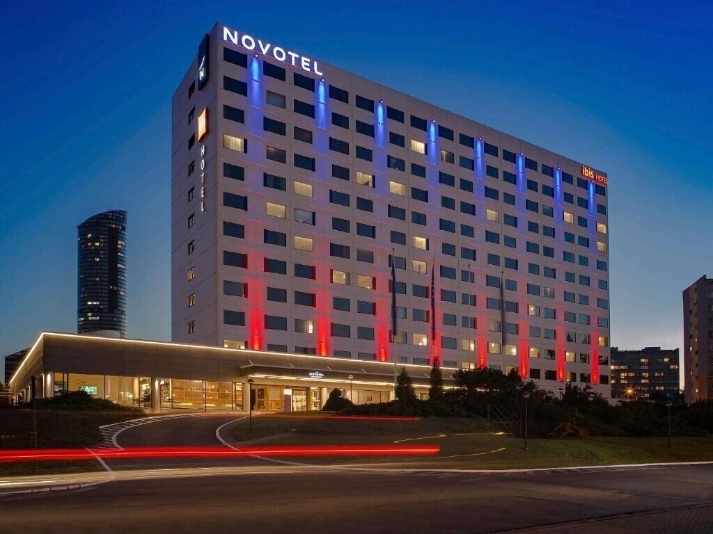 Отель Novotel Centrum Wroclaw 3*