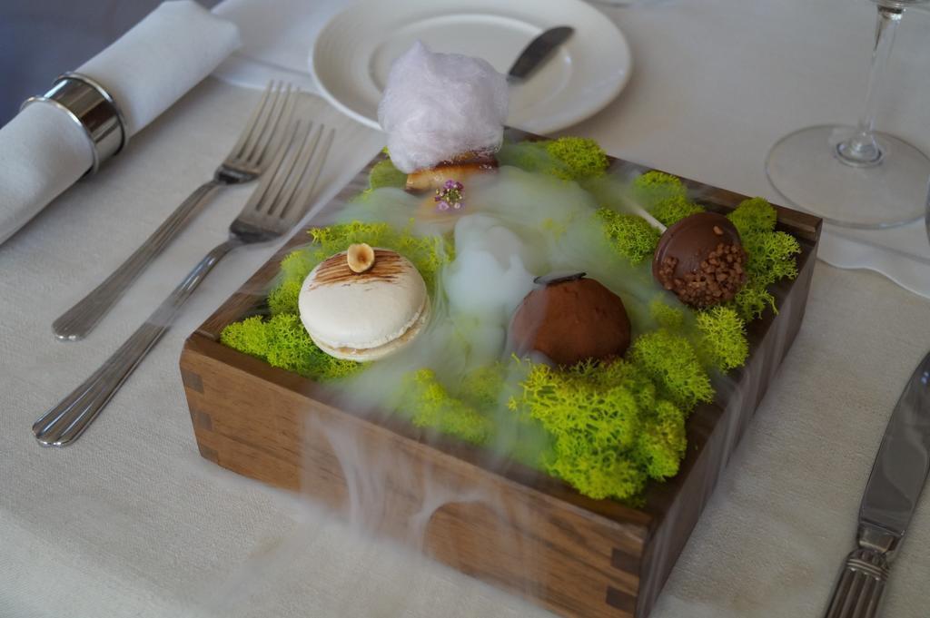 Фотографія Grape Hotel 5*