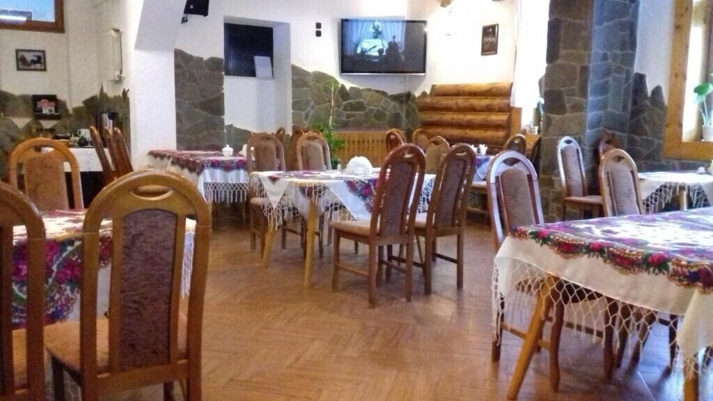 Фото Bialy Dworek 3*