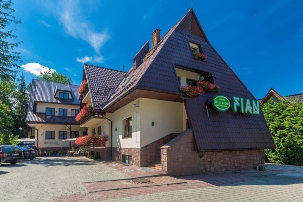 Готель Fian 3*